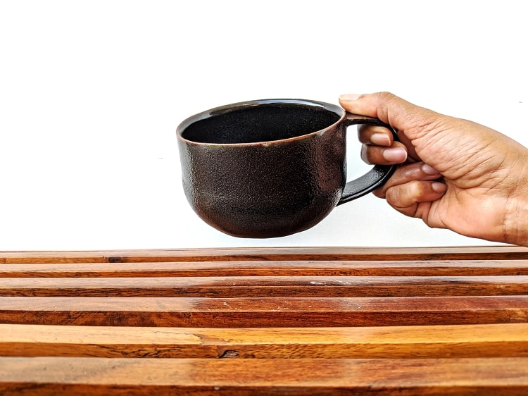 brown round coffee mug